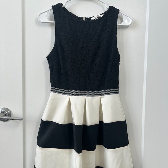 Black & White Mini Dress Size Small - Picture 1 of 4